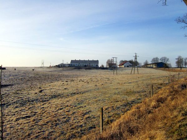 Zabudowania gospodarcze Lipowej Góry-widok z szosy Reszel-Swięta Lipka 2012-01-01