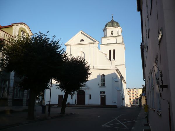 Jeszcze jedno ujęcie kościoła Podwyższenia Krzyża Świętego.