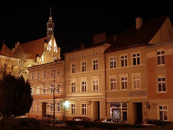 Bydgoszcz - widok z rynku na farę
