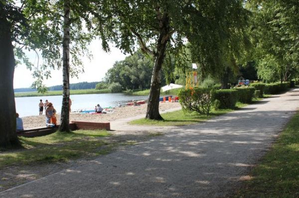 Plaża strzeżona / j. Trzesiecko (Szczecinek)