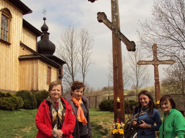 na 1000-lecie Chrztu Rusi - w 1988r. krzyż prawosławny ustawiono, komuś litera "U" się spodobała no i zniknęła z poprzecznej, dolnej, ukośnej belki. Nam zaś cał