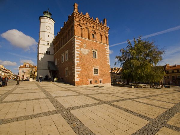 Sandomierz-Starówka , rynek z ratuszem