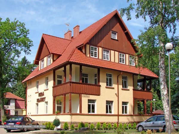Polanica-Zdrój   Pensjonat Perła
