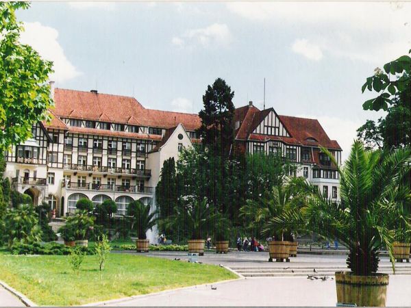 ze zbiorów prywatnych: pocztówka - lata 90-te XX wieku.