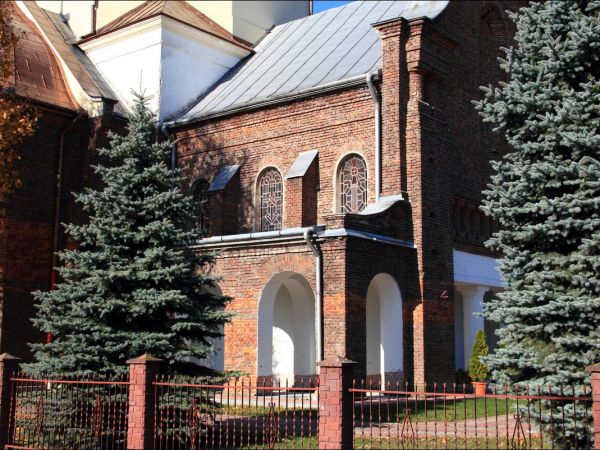 Cerkiew Wniebowzięcia NMP w Torkach – murowana parafialna cerkiew greckokatolicka. Zbudowana na miejscu starszej, drewnianej cerkwi z 1671 - w 1926. Po II wojni