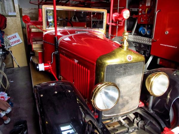 OSP na terenie franciszkańskiego klasztoru-sanktuarium w Niepokalanowie („Gród Maryi”)