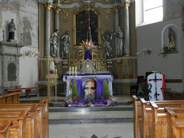 Ołtarz główny w Kostrzynie