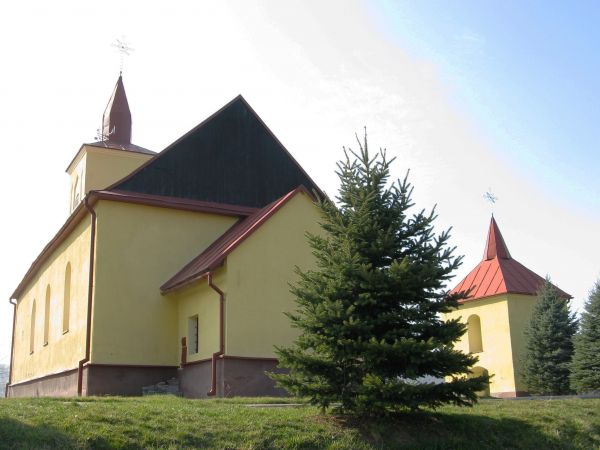 dawna cerkiew greckokatolicka pw. Apostołów Piotra i Pawła, z 1826r.