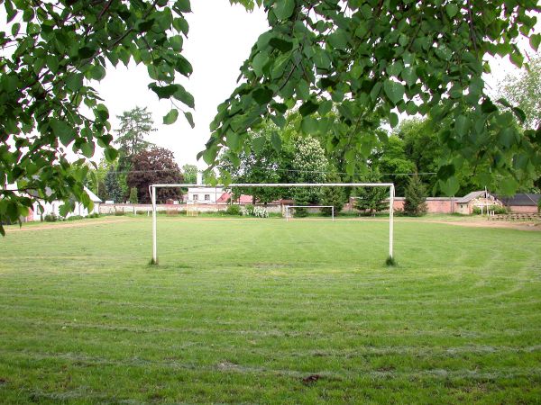 Pełnowymiarowe boisko do piłki nożnej