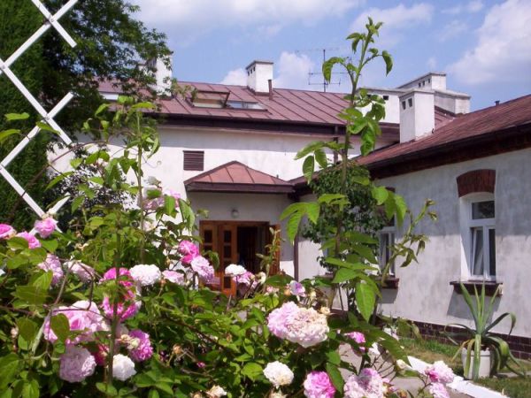 Wejście do Domu Pomocy Społecznej w Końskich