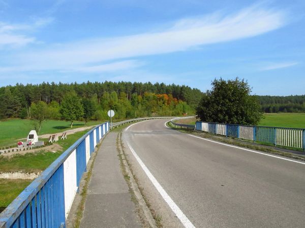 Most nad Wdą i droga do Borzechowa