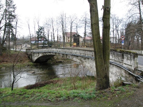 Most na Bobrze - jeden z pierwszych mostów wykonanych z żelbetu