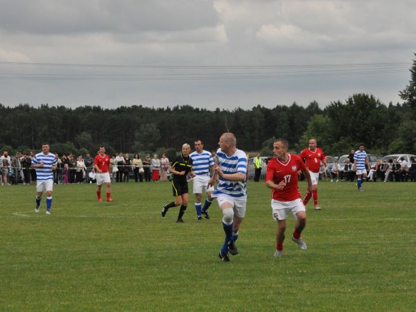 Kargowa, Dni Kargowej i Święto Czekolady 24-26.06.2011. Mecz piłkarski zorganizowany dla uczczenie pamięci aktora Maćka Kozłowskiego, urodzonego  w tym urokliwy