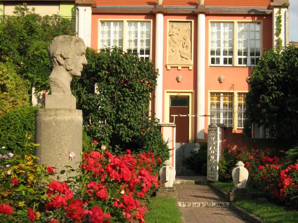 Wolsztyn, Muzeum Marcina Rożka, artysty rzeźbiarza okresu międzywojennego.