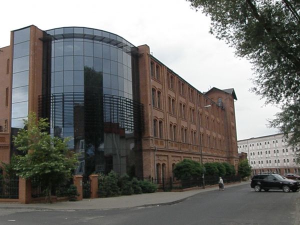 Dawny zakład przemysłowy adoptowany na lofty