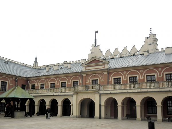 Dziedziniec Zamku.