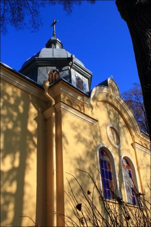 Murowana cerkiew, zbudowana w latach 1908-1909 w Darowicach. Obecnie jest użytkowana przez wiernych kościoła rzymskokatolickiego pw. Matki Bożej Różańcowej. Obo