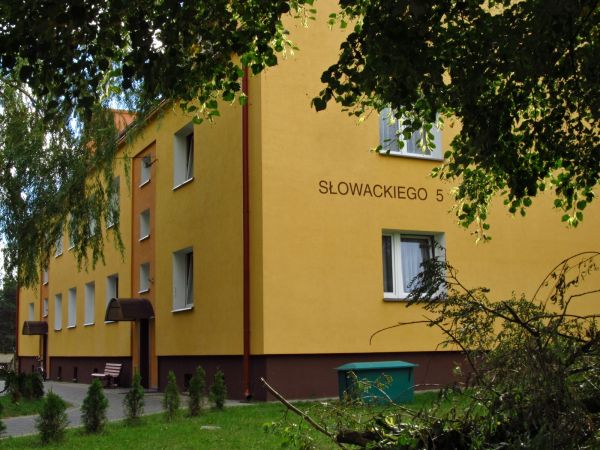 Blok mieszkalny przy ulicy Słowackiego 5