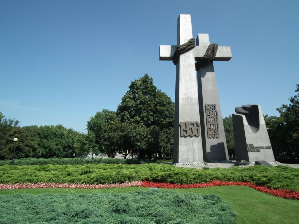 Pomnik Ofiar Czerwca 1956 - tzw. Poznańskie Krzyże