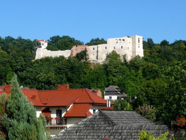 WIDOK ZAMKU OD STRONY WISŁY