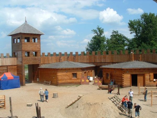 Polsko-Czeskie Centrum Kształcenia Rycerstwa (Brzózki koło Byczyny)