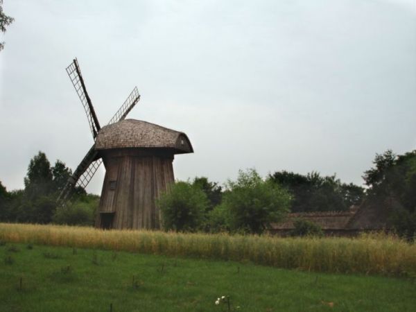 Skansen Wsi Ziemi Lubelskiej -  http://www.skansen.lublin.pl/
