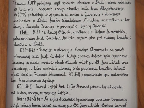 kompendium wiedzy w temacie : j/w. Znany jest też wiersz : "Dukla miasto Judy synów, a w nim czterech bernardynów" - autor : pisarz i polityk Kazimierz  Chłędow