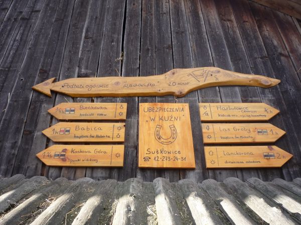 Os.Chodników.Cisy Raciborskiego.Stąd wszędzie jest blisko.