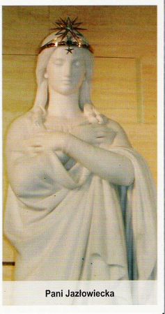 ze zbiorów prywatnych: ze świętych obrazków sławiących miejsce czci i kultu. Posąg Matki Bożej, słynący łaskami, został wyrzeźbiony z białego kararyjskiego marm