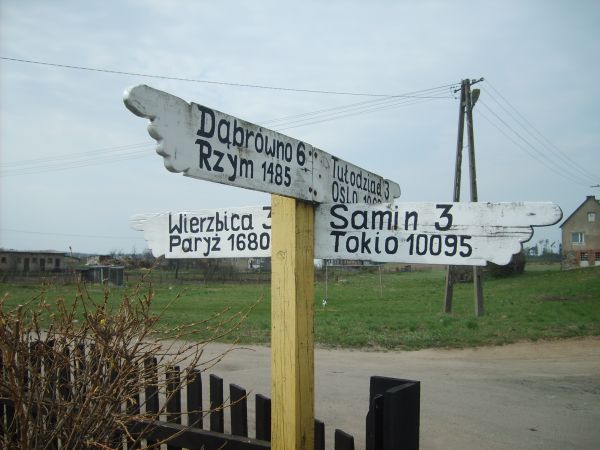 Widać, że już jesteśmy w Unii Europejskiej. Znak wykonał mieszkaniec Fiugajek - Z. Ć.