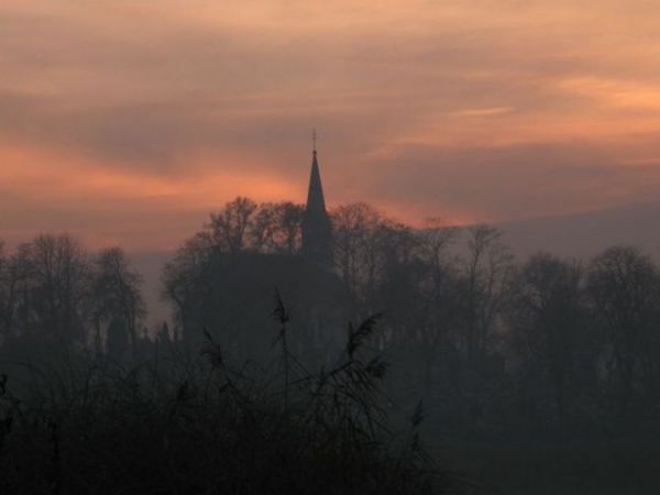 Widok  na cmentarz i kościół św. Krzyża