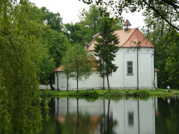 Zwierzyniec - kościół na Wodzie