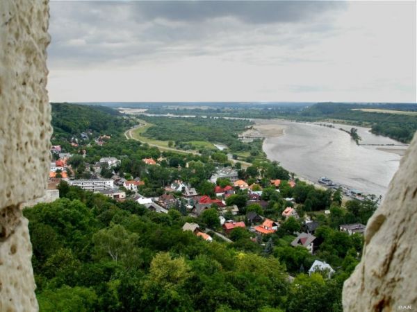Widok z baszty na miasto i Wisle.