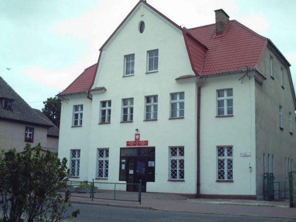 Ściana frontowa budynku szkoły muzycznej im. Mieczysława Michalskiego.ul. Legionów Polskich.