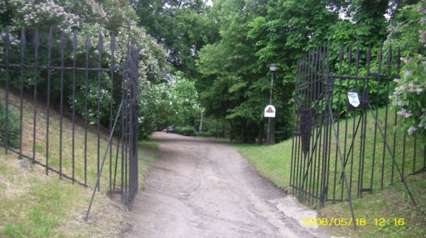 Giecz - brama w obwałowaniu grodziska starosłowiańskiego