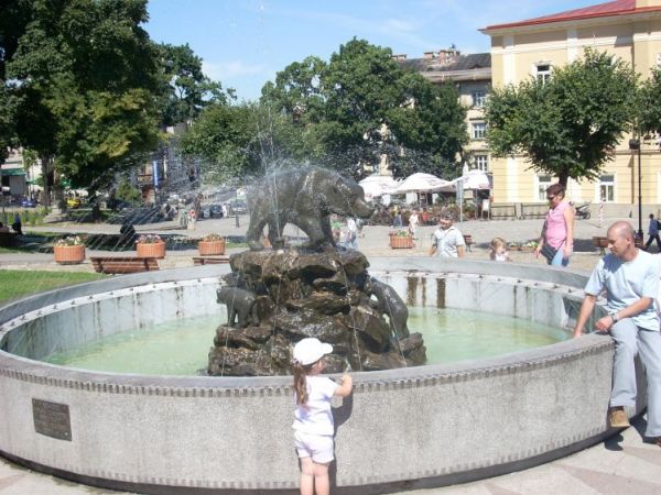 Fontanna Miś Przemyski