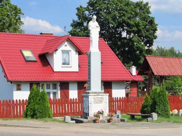 Centrum wsi Borsk na Kaszubach