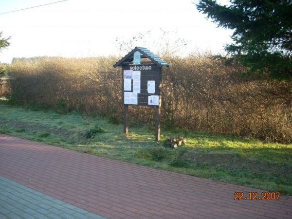 Chodnik w stronę cmentarza