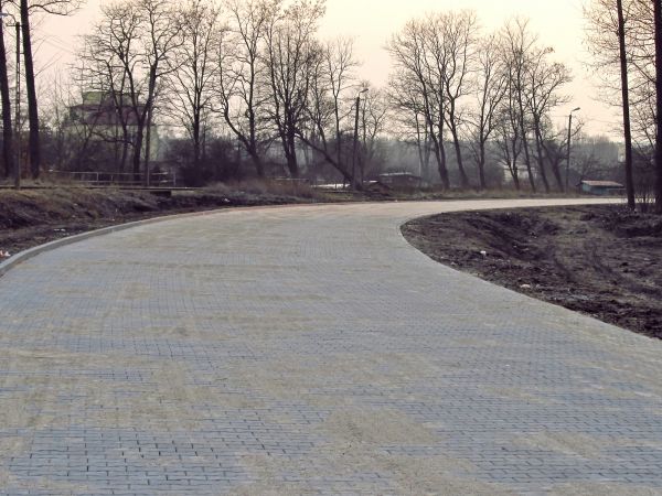 Budowa nowej drogi dojazdowej do zakładu płyt pilśniowych STEICO