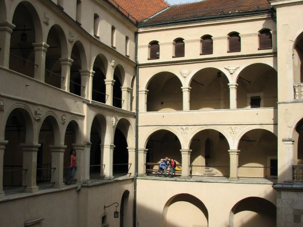 11.06.2011