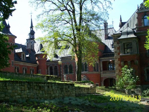 Palac w Pławniowicach