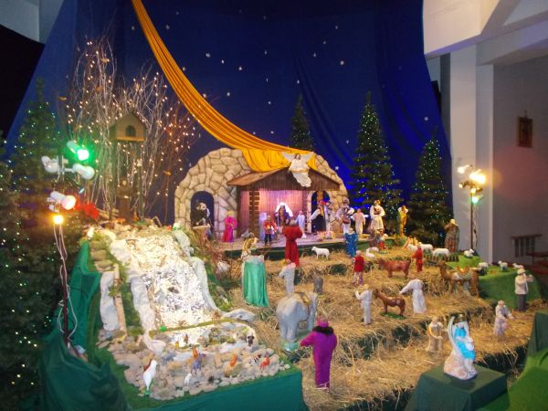 Szopka na Boże Narodzenie w Kościele Św.Brata Alberta w Krakowie -os.Dywizjonu 303.