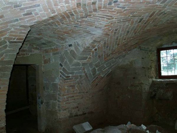 PIWNICE PALACOWE PO PIASKOWANIU!