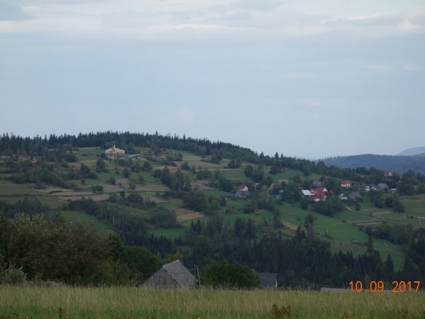Widok z Koskowej Góry na górskie osiedla Bogdanówki.