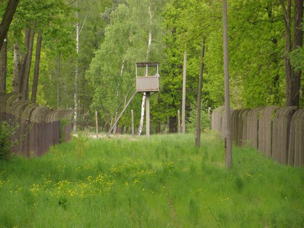 Byłe magazyny wojskowe nieistniejącej Brygady JW 5575   fot. 14