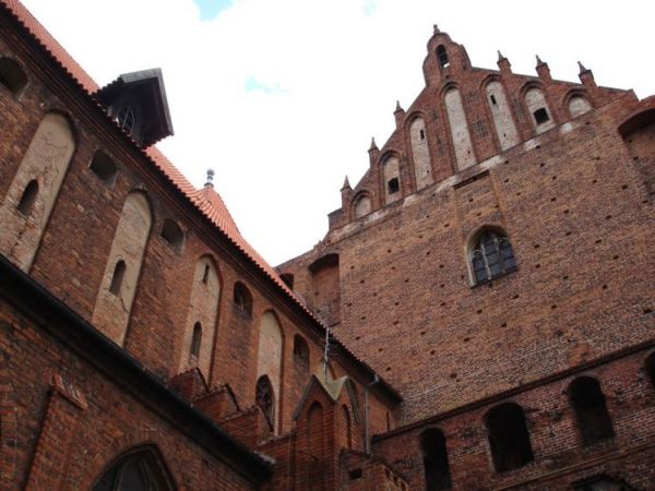 Zamek kapituły pomezańskiej. Jego budowę zaczęto w 1322 roku.