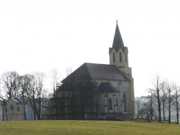 trwają prace na rusztowaniu, zakończono remont wieży - jako pierwszy etap z planowanych prac renowacyjnych.