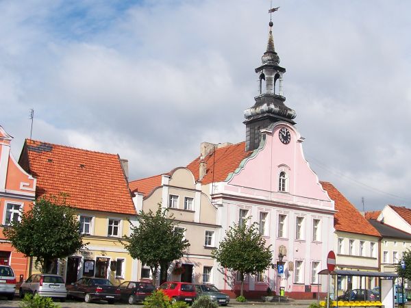 Ratusz i kamieniczki