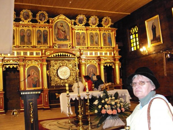 W cerkwii greckokatolickiej pw. Podwyższenia Krzyża Świętego - z 1834r. Zdewastowana w latach 1945-51, została uratowana dzięki ofiarności miejscowych księży i