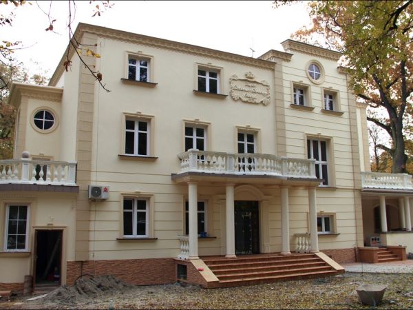 Zespół pałacowo - parkowy w Ożańsku.